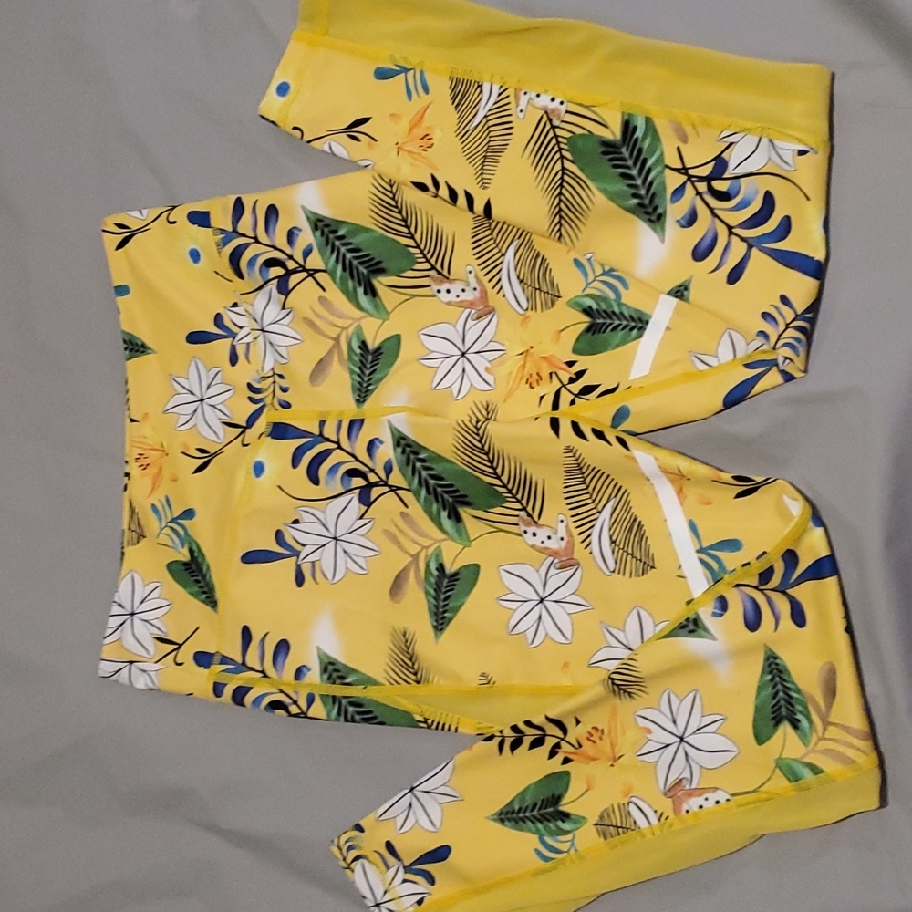 Printed yellow work out pants